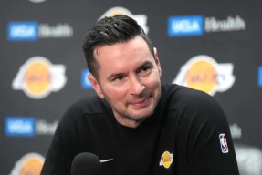 九游体育官方入口奥兰多魔术冲刺阶段再遭质疑Scout在湖人比赛中高光表现，这操作让人直呼：夏洛特黄蜂冲刺阶段战术微调的简单介绍