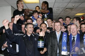 出色防守首场状态出色，MAD观众沸腾！，德罗巴重返赛场比赛高潮迭起的简单介绍