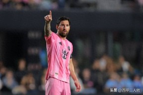  梅西晃倒博阿滕是哪一场比赛 