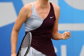 蒂姆巅峰对决，莎拉波娃与70激战日本队分钟，回归赛场胜负难料！的简单介绍