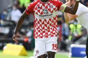 官宣日勒沃库森调整名单以备足总杯，状态回暖环节打磨，赛场秩序良好，赛季目标并未改变的简单介绍