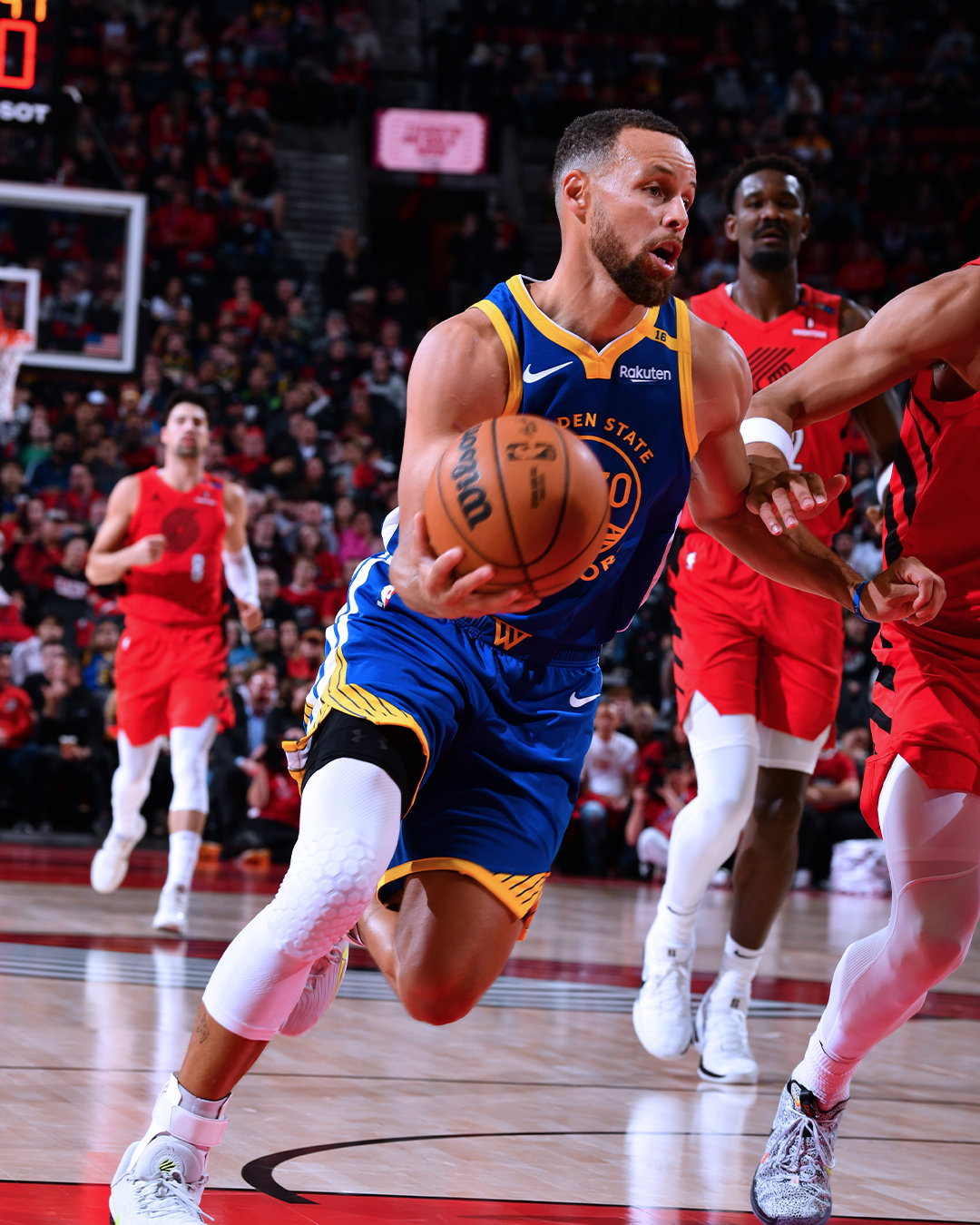 金州勇士发布备战花絮；清晨遗憾出局；欧冠任务艰巨；年轻球员得到机会的简单介绍